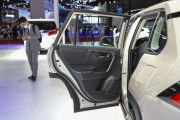 广汽丰田-威兰达-双擎 2.5L E-CVT两驱豪华版