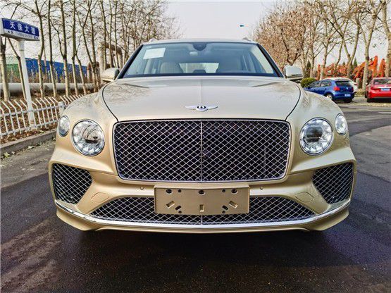 2021款宾利添越4.0举世闻名的超豪华SUV