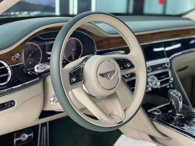 21款宾利飞驰4.0强劲动力商务豪华座驾