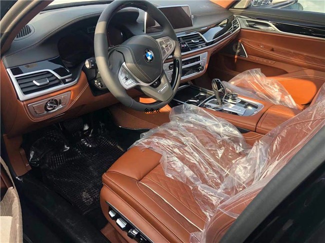 2021款宝马M760Li 耀影版价格试驾视频 