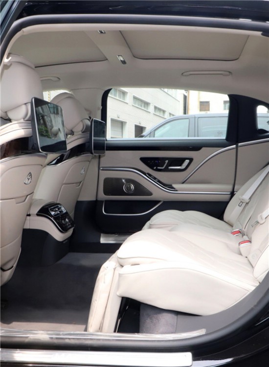 奔驰S500豪华运动 满带诚意而来       