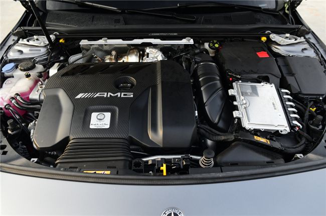 武汉奔驰AMG CLA售价43.98万元起 颜色可选