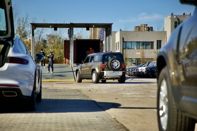 20款路虎卫士P400特别定制版现车