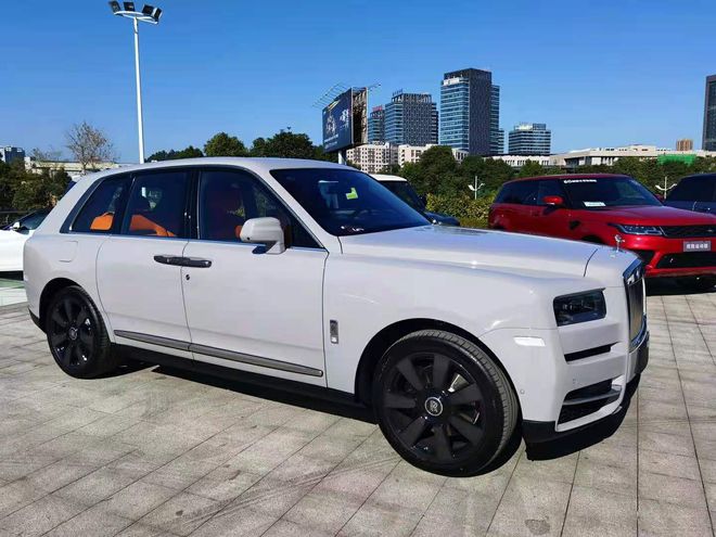 2021款劳斯莱斯库里南SUV里的终极座驾 