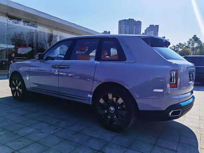 2021款劳斯莱斯库里南SUV里的终极座驾 