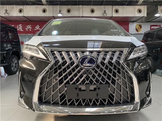 2021款雷克萨斯LM300h 行走的头等舱   