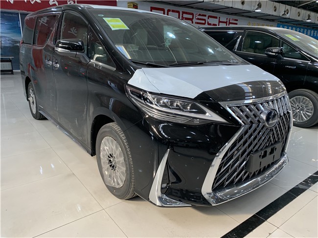 2021款雷克萨斯LM300h 行走的头等舱   