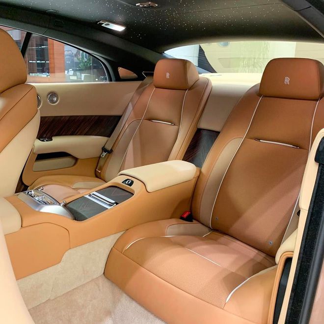 劳斯莱斯魅影现车多台 港口豪车定制   