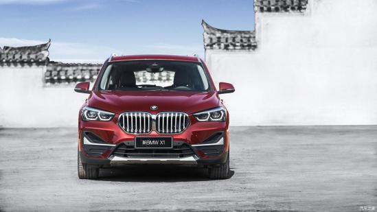 豪华紧凑级SUV间的对决，UX、Q3、GLA、X1，该选谁？