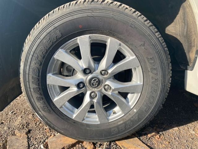 20款酷路泽4000GXR两气摇启国五售价   