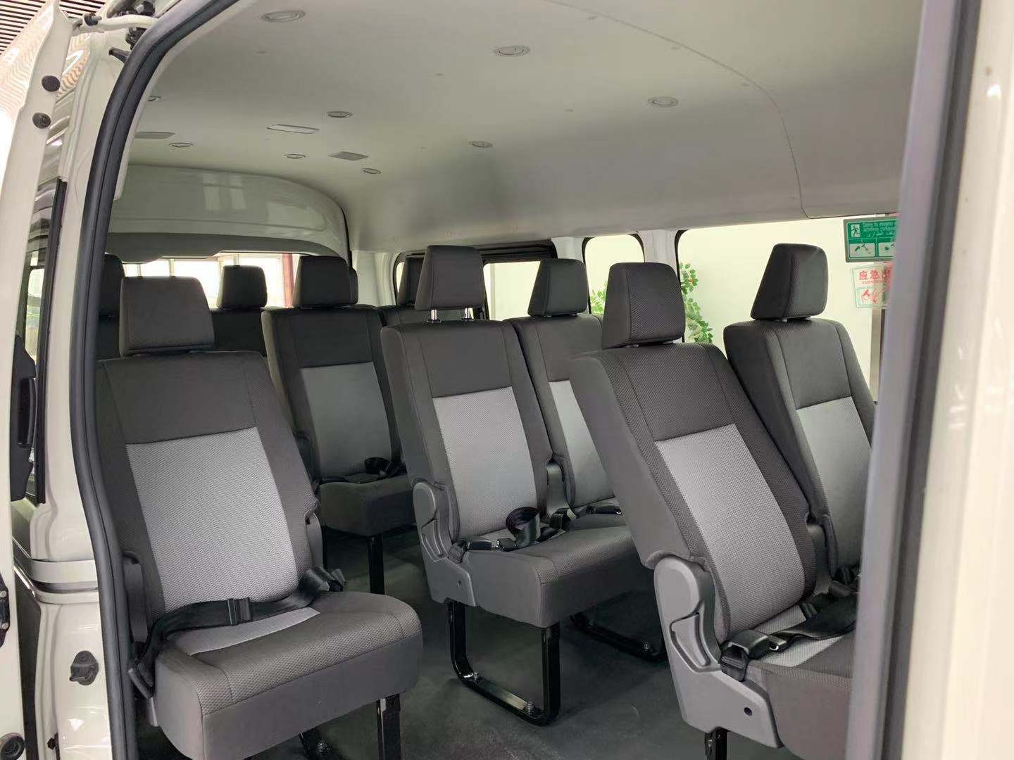 21款丰田海狮13座现车销售全国落户