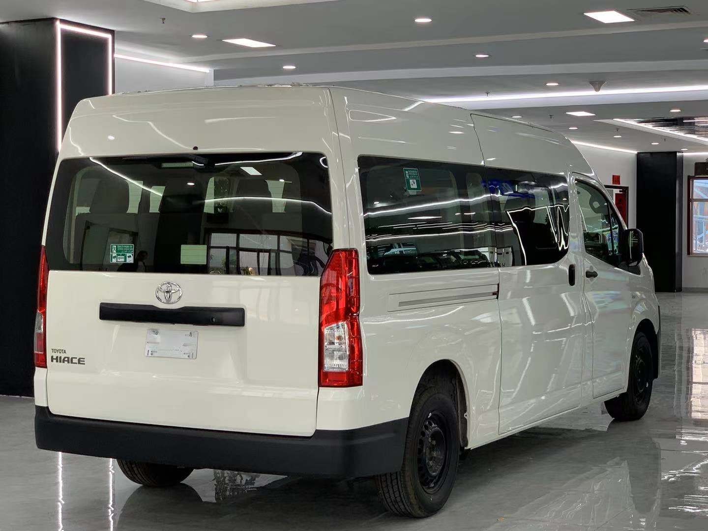 21款丰田海狮13座现车销售全国落户