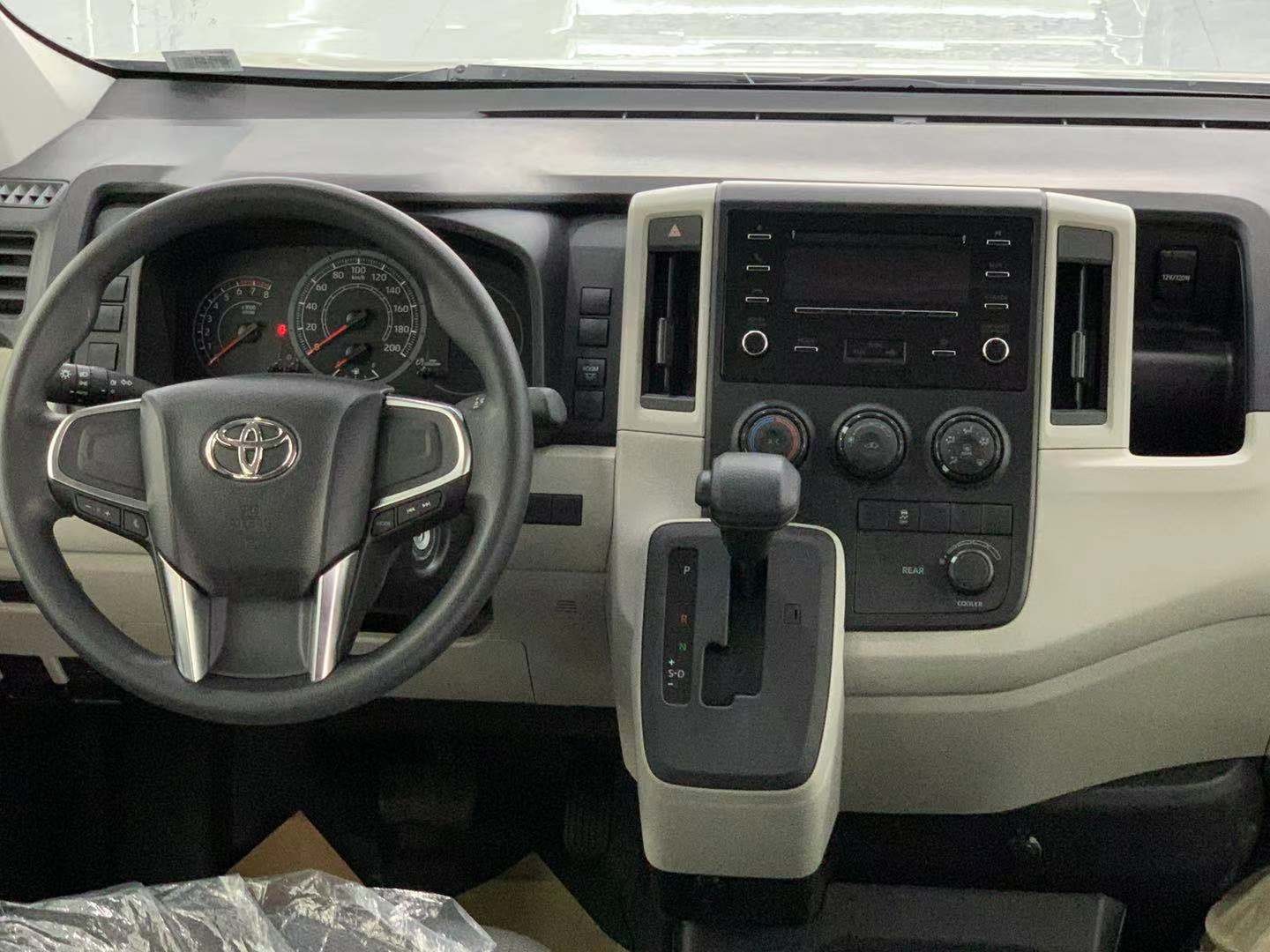 21款丰田海狮13座现车销售全国落户