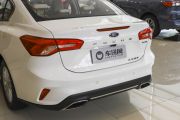 长安福特-福克斯-三厢 EcoBoost 180 自动锋潮型