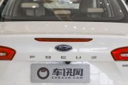 长安福特-福克斯-三厢 EcoBoost 180 自动锋潮型