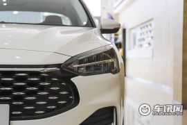 长安福特-福克斯-三厢 EcoBoost 180 自动锋潮型