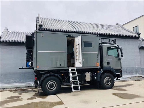 21款曼MAN4X4越野房车既然被成为房    