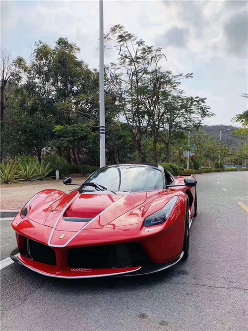 两门两座硬顶敞篷法拉利拉法laferrari