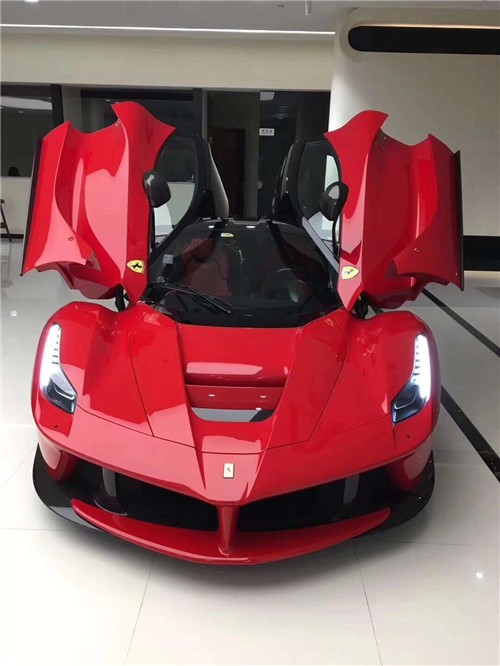 两门两座硬顶敞篷法拉利拉法LaFerrari 