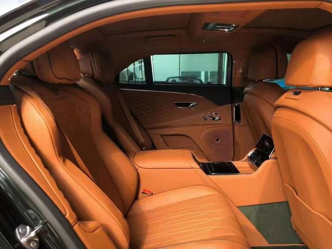 宾利飞驰V8单位采购价格最低走量价出售