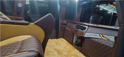 21款奔驰GLS580加长5.98米私人订制    