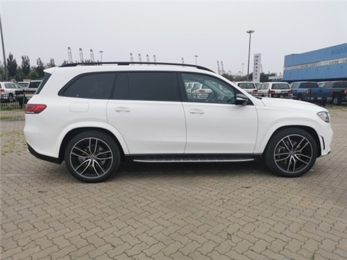 21款奔驰GLS580原因在于其性价比之高  
