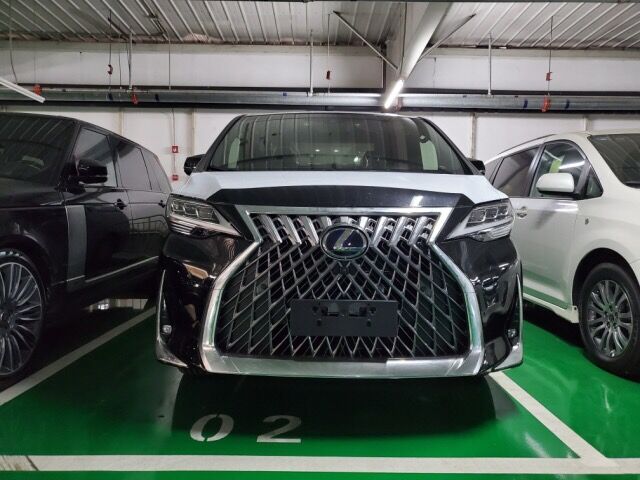 凌志ml300报价及图片,雷克萨斯LM300h 雷克萨斯lm300整体更具辨识度和奢华感