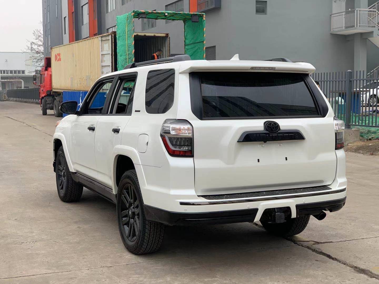 20款丰田超霸与霸道的姊妹车型4runner