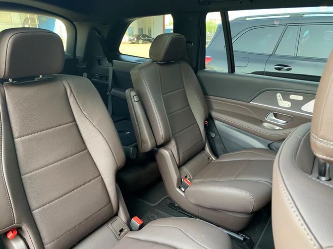 2021款奔驰GLS450俯仰天穹星月同辉    