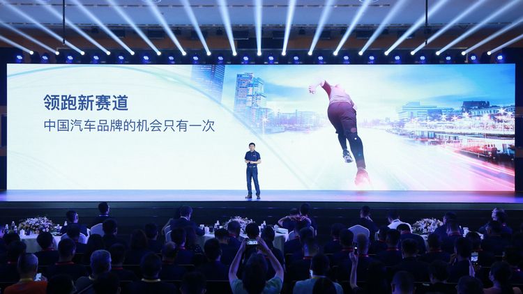 目标年销400万辆，长城汽车“绿智潮玩”2025战略正式发布