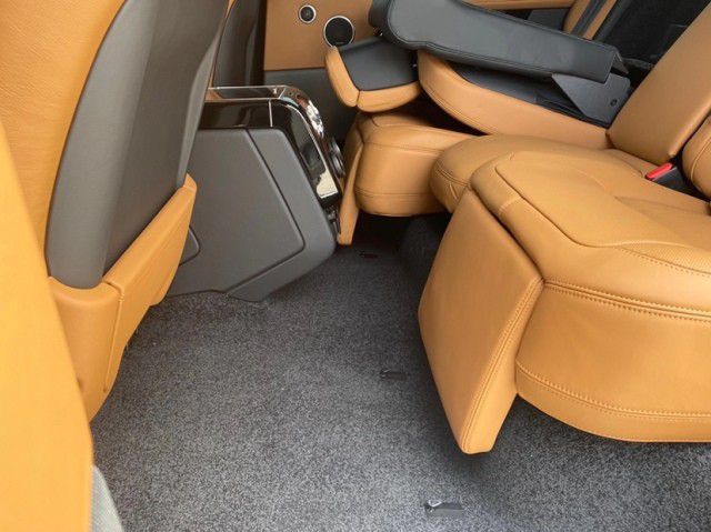 路虎揽胜行政3.0汽油创世加长顶配价格 