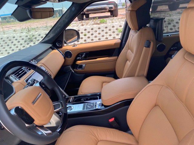 路虎揽胜行政3.0汽油创世加长顶配价格 