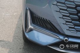 长安汽车-长安UNI-K-2.0T 全轮驱动尊贵型