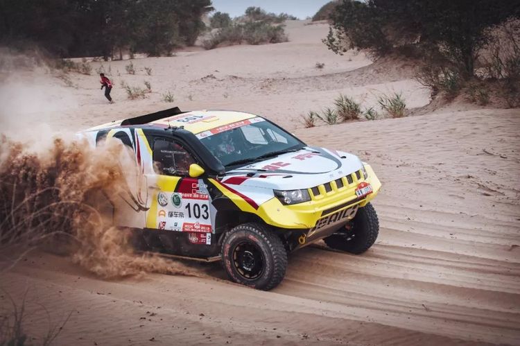 圆梦价20.99万，限量2021台，新一代BJ40环塔冠军版上市 手慢无