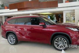 广汽丰田-汉兰达-双擎 2.5L 四驱尊贵版 7座