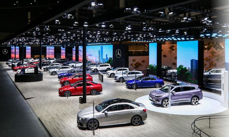 奔驰成都车展阵容：C级/S级上市，V级首秀