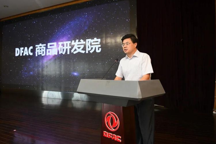 百家媒体走进东风汽车股份 开启品质体验之旅