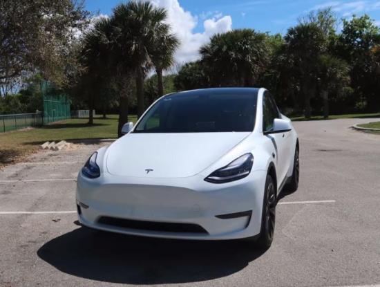 汉EV和Model 3，从踏板模式看新能源车企对安全的态度
