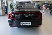 北京现代-名图-1.8L CVT LUX尊贵版