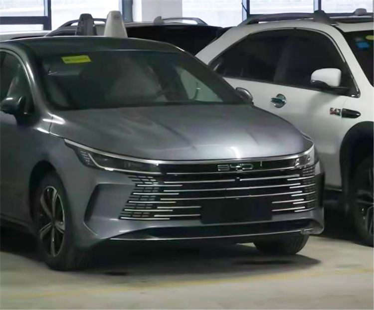 实车更好看，搭秦PLUS同款DM-i混合动力，比亚迪F5无伪装实车曝光