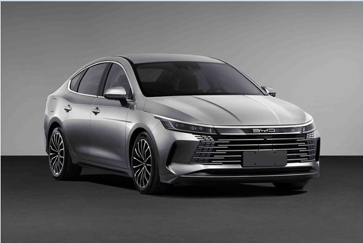 实车更好看，搭秦PLUS同款DM-i混合动力，比亚迪F5无伪装实车曝光