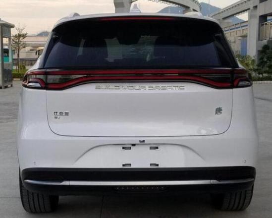 比亚迪新款唐ev实车续航提升达到700km对标特斯拉modely