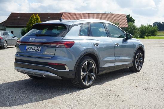 海外试驾奥迪首款电动紧凑型SUV Q4 e-tron，销量就靠它了