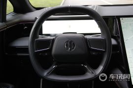 华人运通-高合HiPhi X-创始版6座