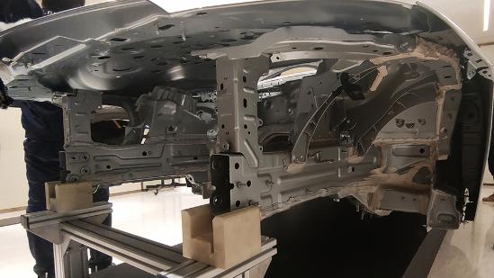 奔驰造的出Model 3，特斯拉造不出奔驰C级？