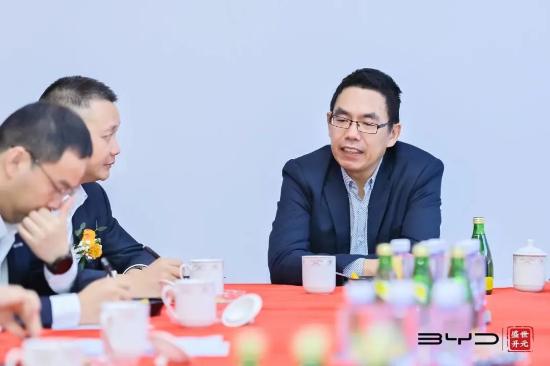 聚力出击 再迎征程 | 厦门盛世开元比亚迪鹭岛联动开业