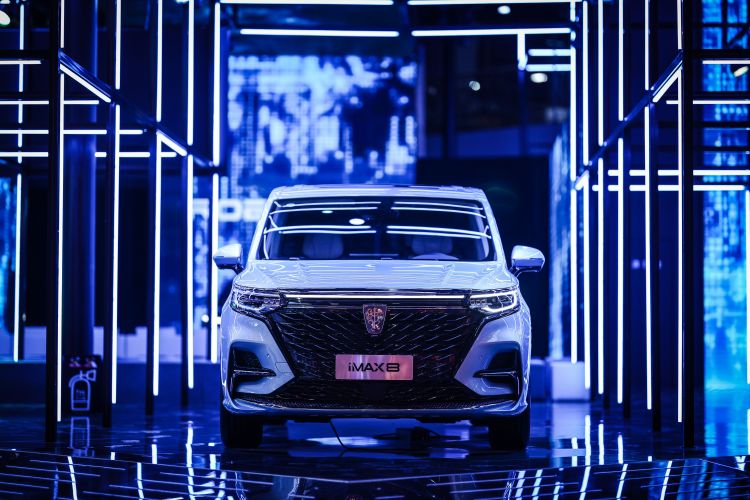 全新荣威RX5 MAX预售12.98万起 新国潮神车广州车展上演群英会