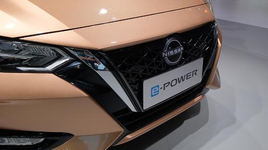 日产e-POWER轩逸：中配离提车就差一套倒车雷达？