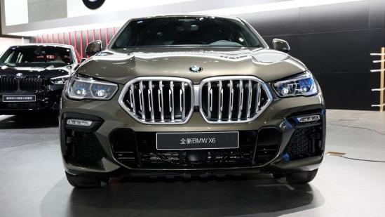 比轿跑SUV奥迪Q8更拉风，买新款宝马X6更划算？