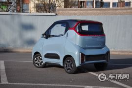 上汽通用五菱-五菱NanoEV-热爱款